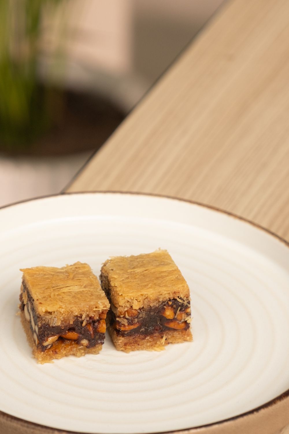 Baloria Dates